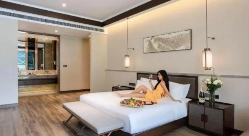 Bed in LN Dongfang Hot Spring Resort