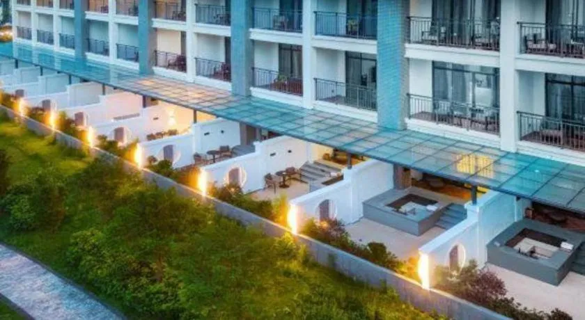 LN Dongfang Hot Spring Resort