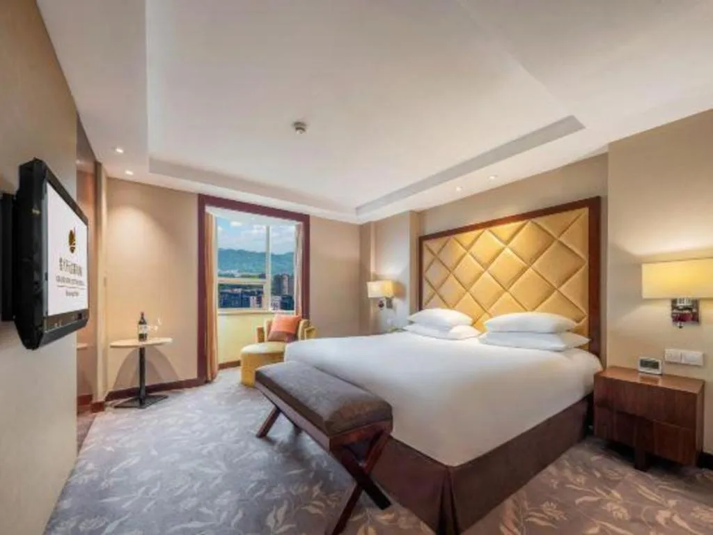 Bed in New Century Shaoxing Grand Hotel