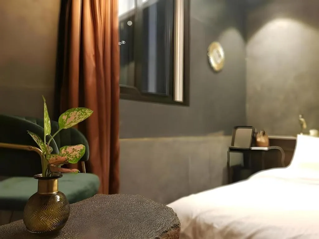 Bed in Hotel Elephant