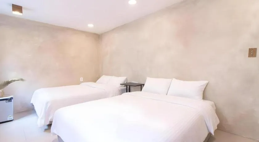 Bed in Hotel Elephant