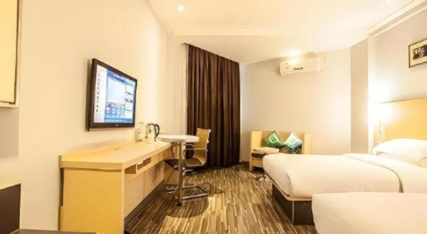 Bed in City Comfort Inn Liuzhou Diwang North Station