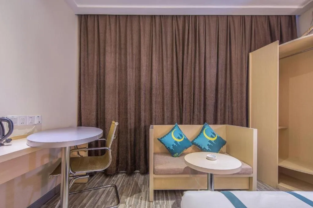 Bed in City Comfort Inn Liuzhou Diwang North Station