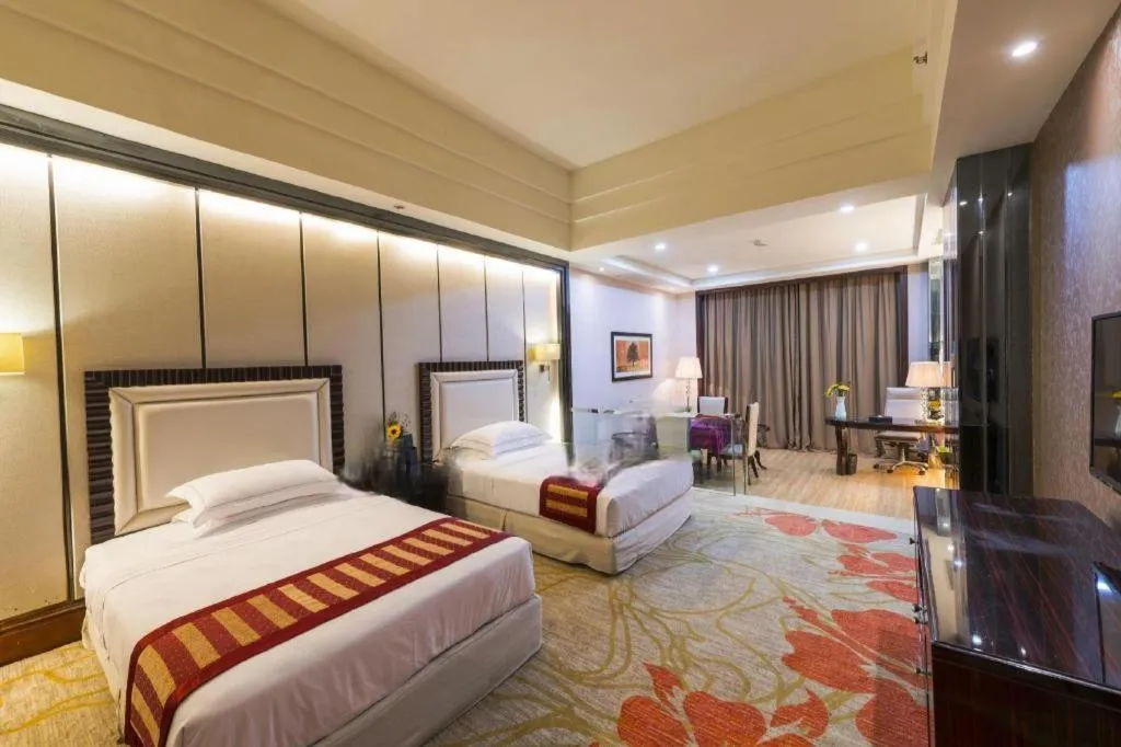 Bed in Country Garden Phoenix Hotel Jurong