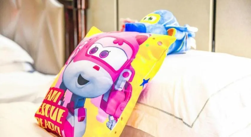 Bed in Country Garden Phoenix Hotel Jurong