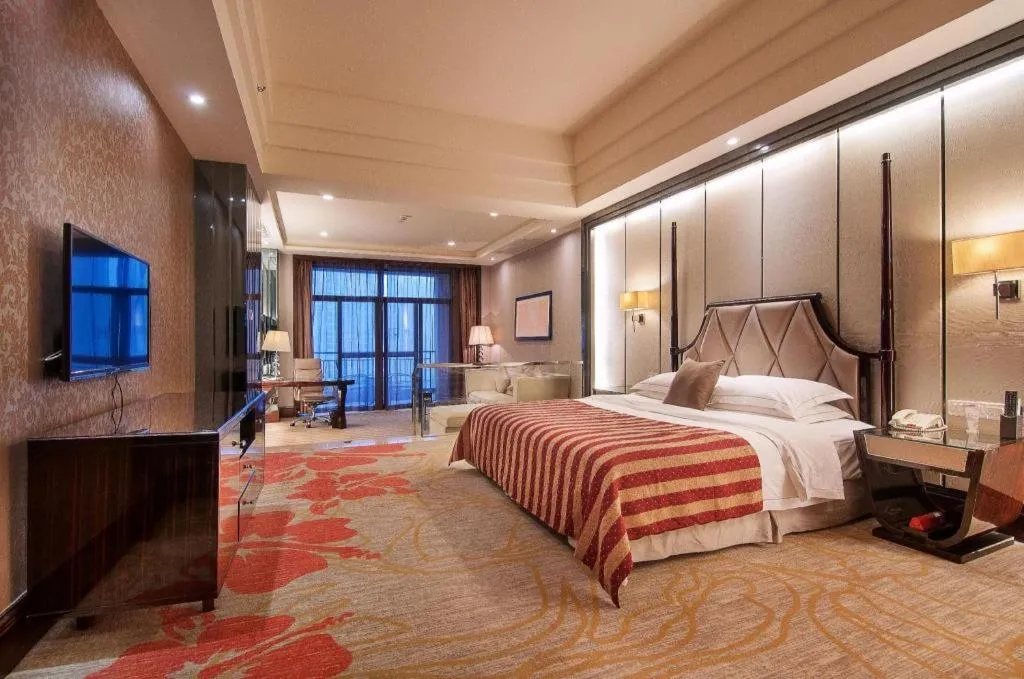 Bed in Country Garden Phoenix Hotel Jurong