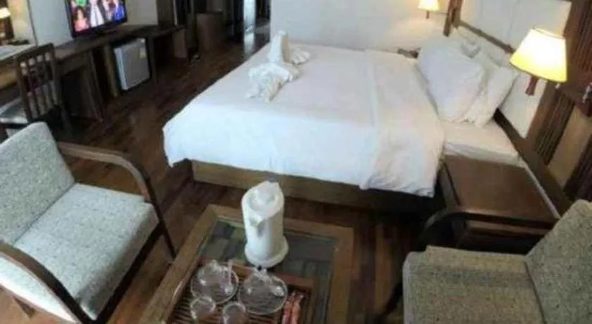 Bed in River City Hotel