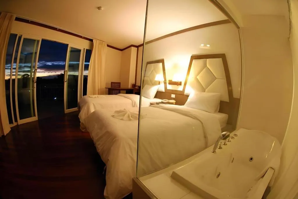 Bed in River City Hotel