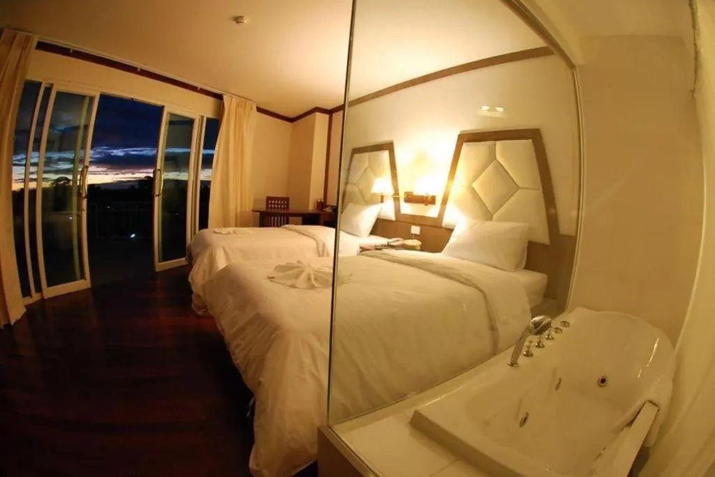 Bed in River City Hotel