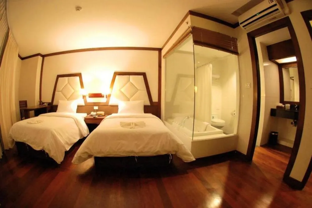 Bed in River City Hotel