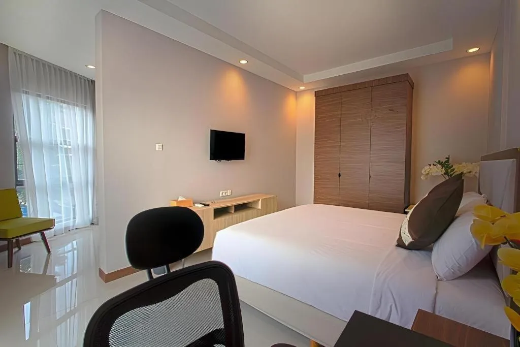 Bed in Sawana Suites