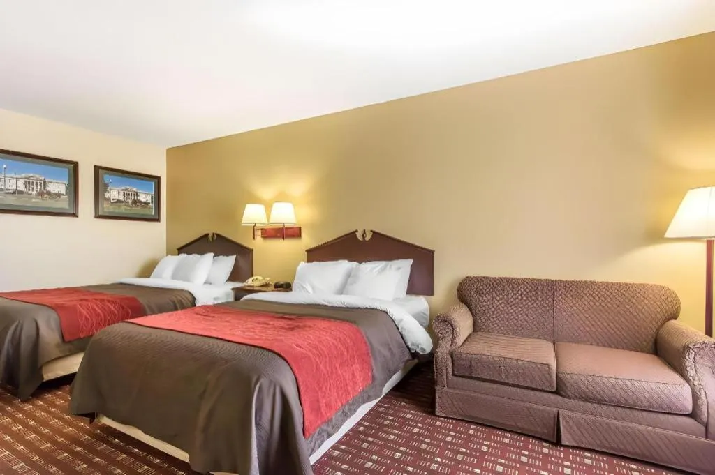 Bed in Quality Inn Andalusia