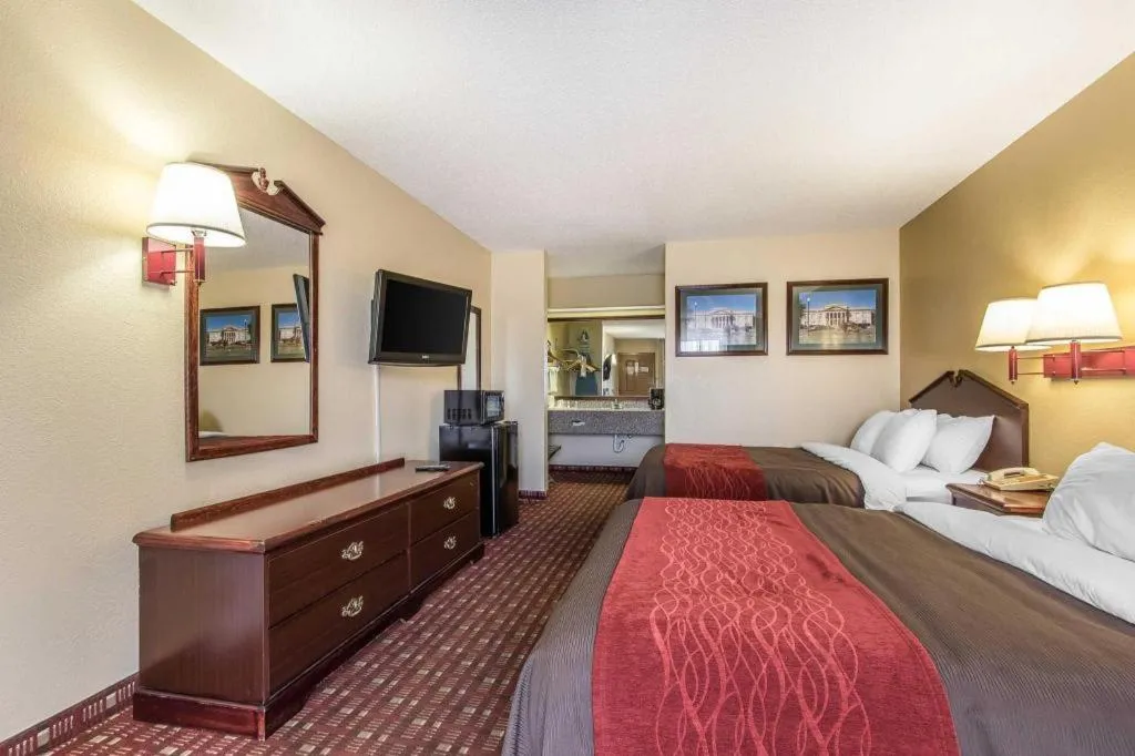 Bed in Quality Inn Andalusia