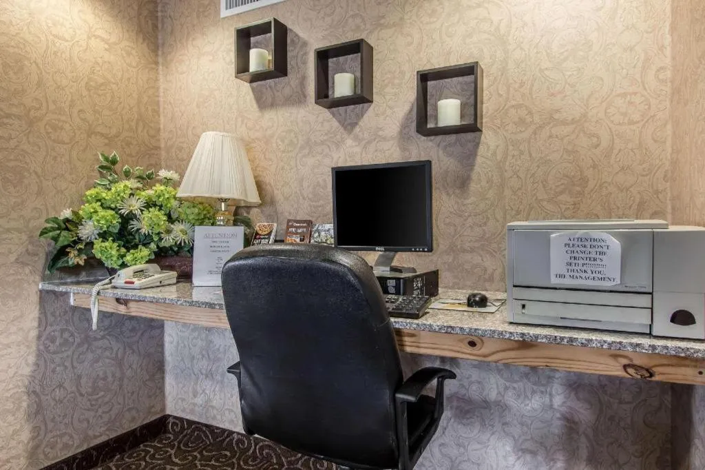 Quality Inn Andalusia