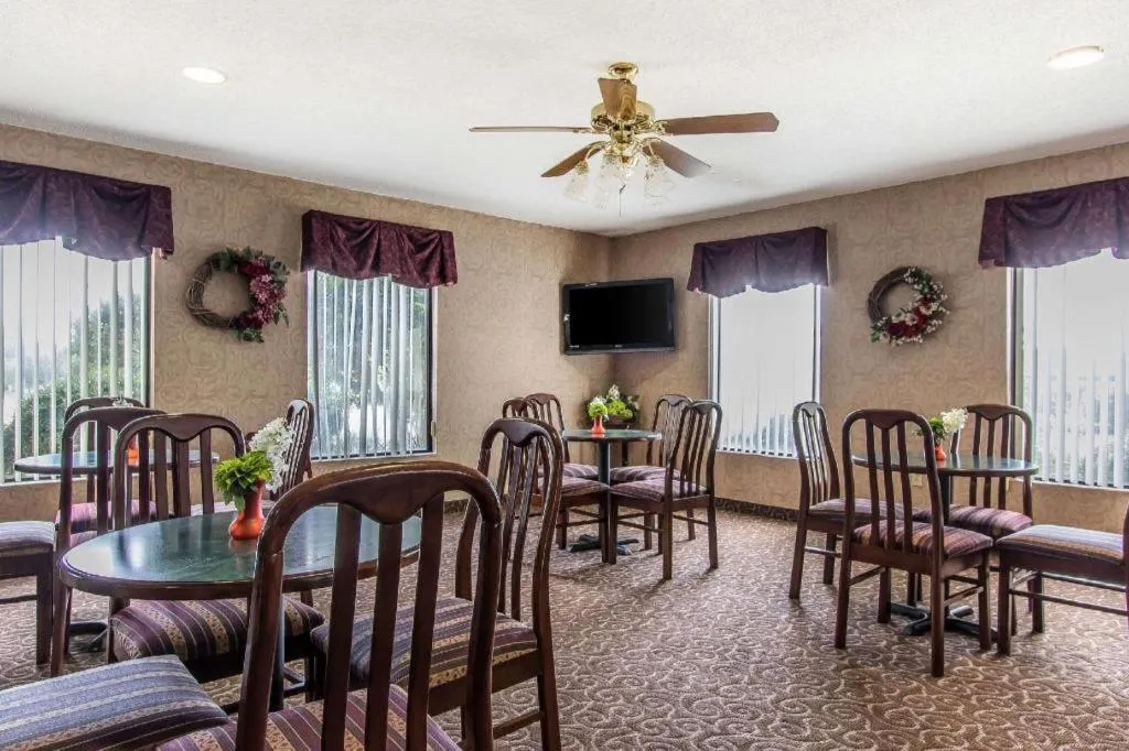 Quality Inn Andalusia