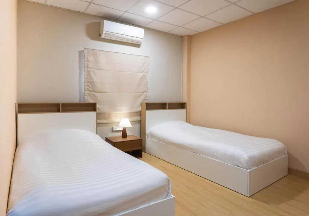 Bed in THE GOOSE HOUSE UBON