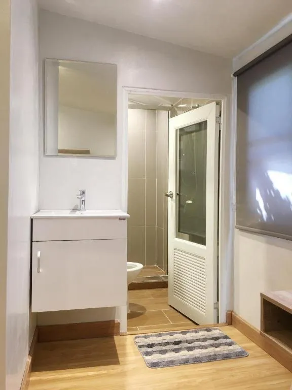 THE GOOSE HOUSE UBON