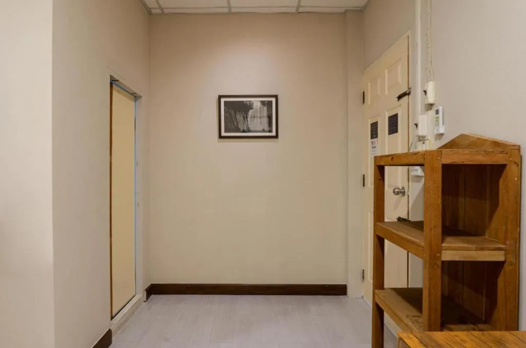 THE GOOSE HOUSE UBON