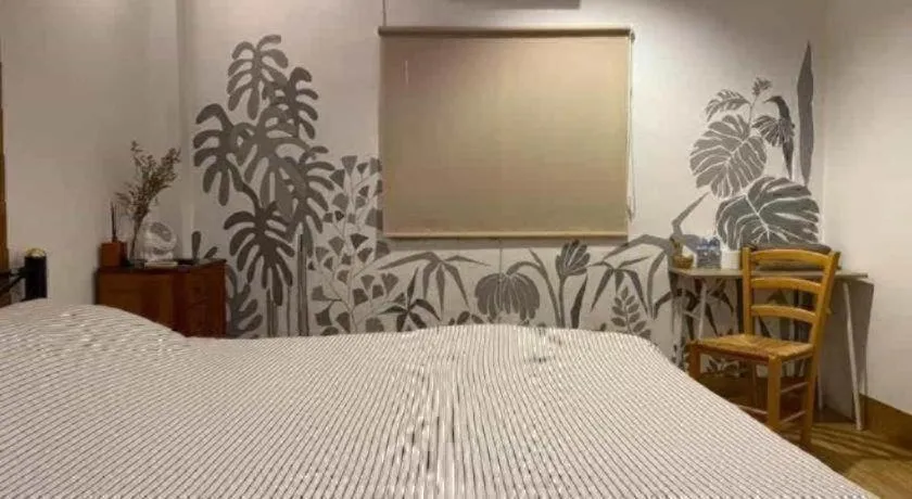 Bed in THE GOOSE HOUSE UBON