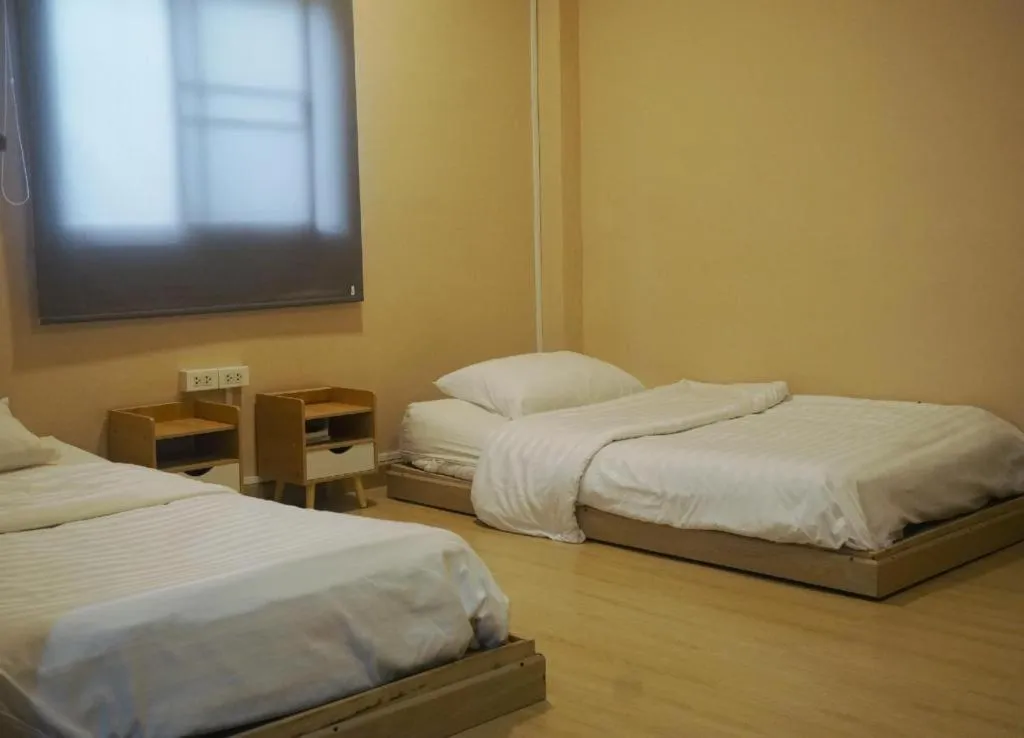 Bed in THE GOOSE HOUSE UBON