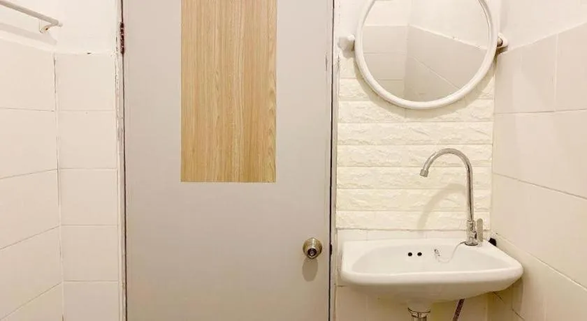 THE GOOSE HOUSE UBON