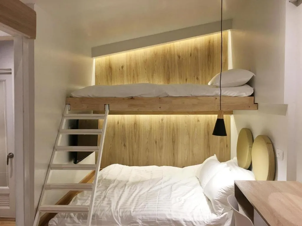 Bed in THE GOOSE HOUSE UBON