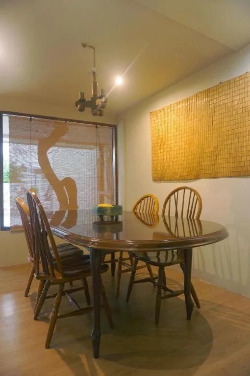 THE GOOSE HOUSE UBON