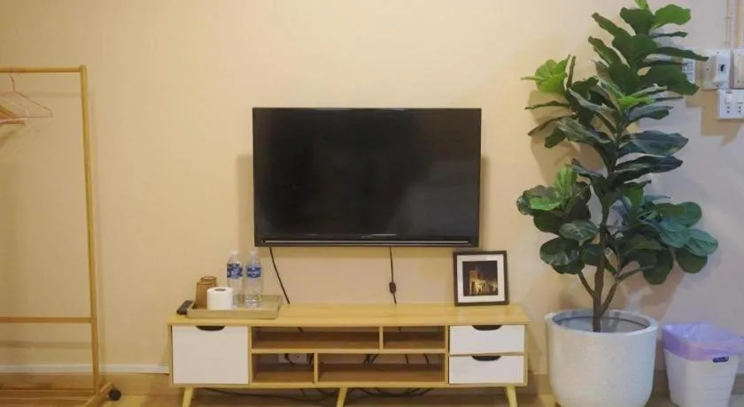 THE GOOSE HOUSE UBON