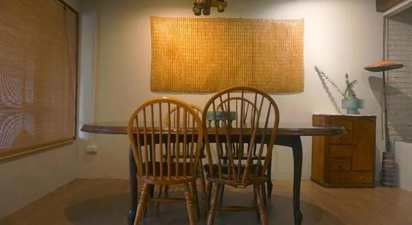 THE GOOSE HOUSE UBON