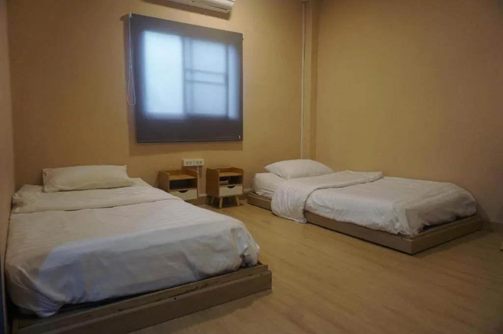 Bed in THE GOOSE HOUSE UBON