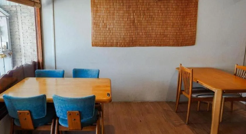 THE GOOSE HOUSE UBON