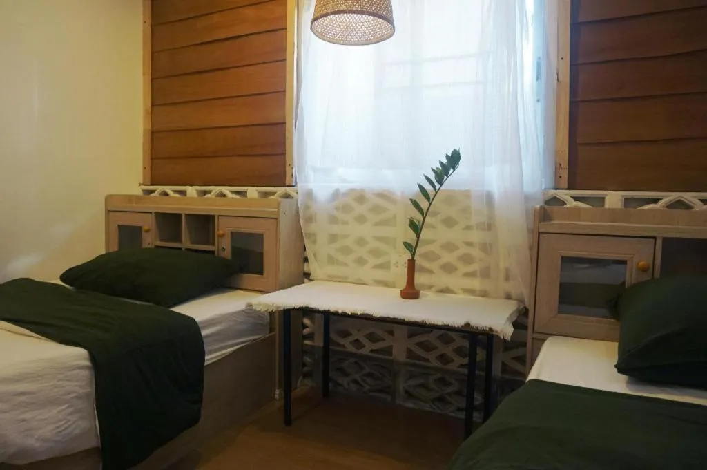 THE GOOSE HOUSE UBON