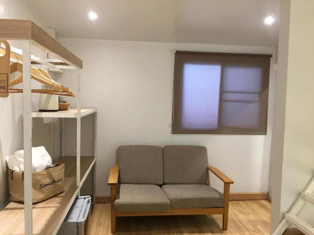 THE GOOSE HOUSE UBON