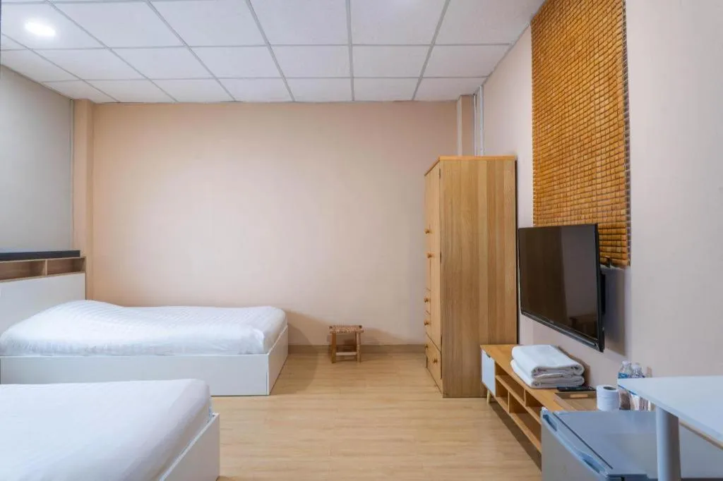 Bed in THE GOOSE HOUSE UBON