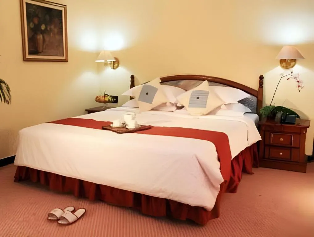 Bed in Sahid Kawanua Hotel