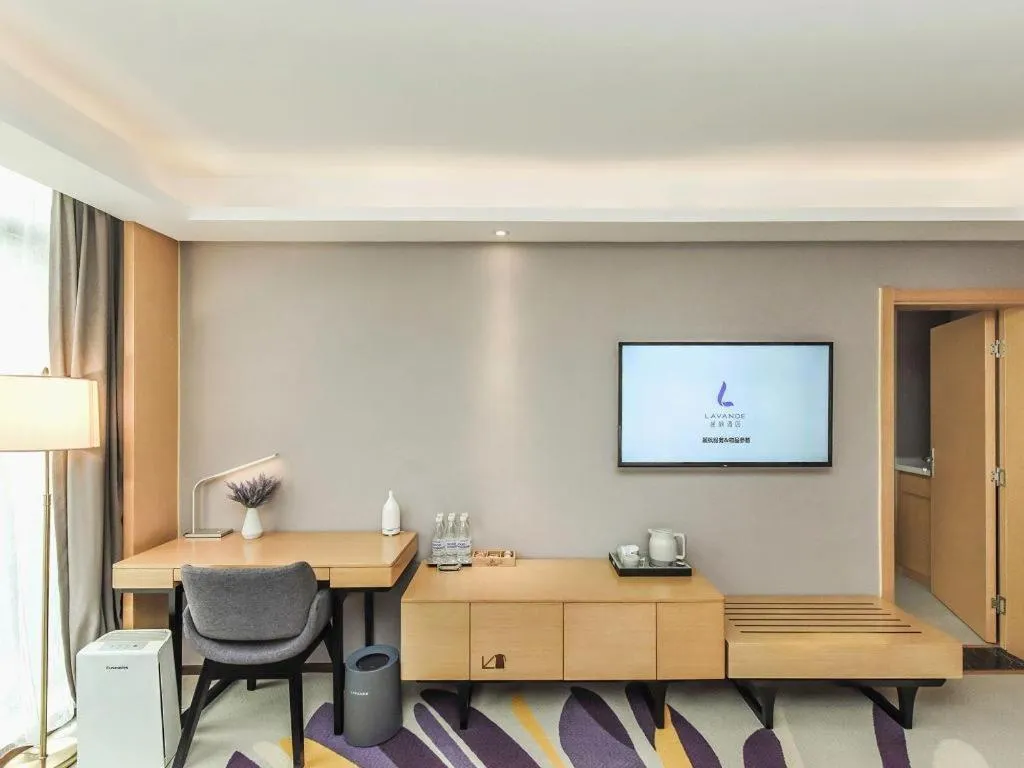 Lavande Hotel·Xishuangbanna Jinghong Songkran Square