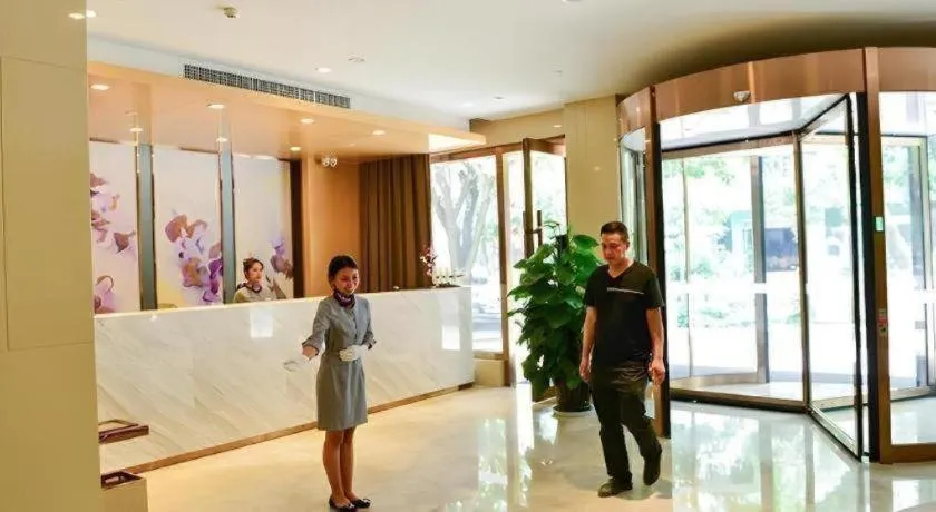 Lavande Hotel·Xishuangbanna Jinghong Songkran Square