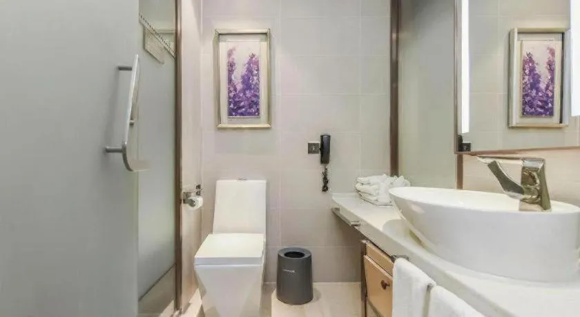 Lavande Hotel·Xishuangbanna Jinghong Songkran Square