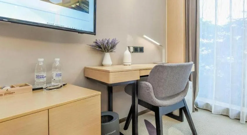 Lavande Hotel·Xishuangbanna Jinghong Songkran Square