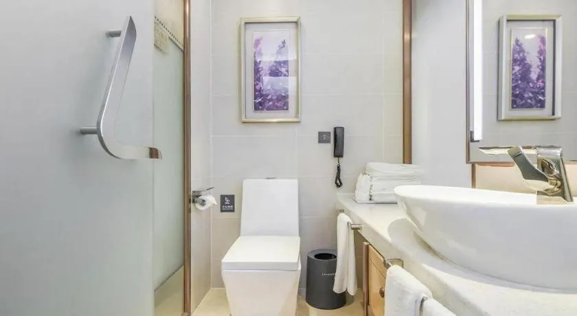 Lavande Hotel·Xishuangbanna Jinghong Songkran Square