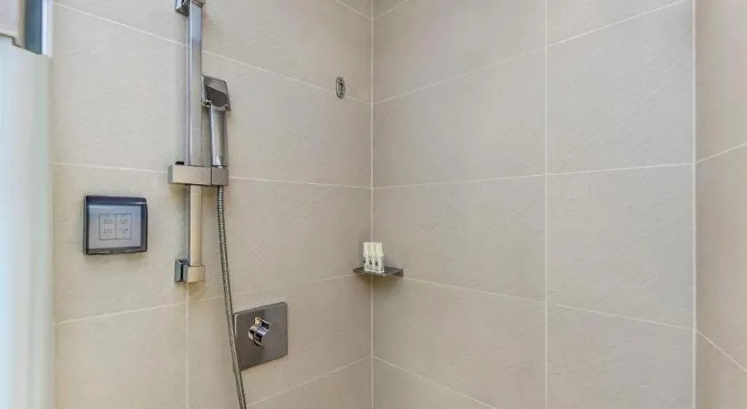 Lavande Hotel·Xishuangbanna Jinghong Songkran Square