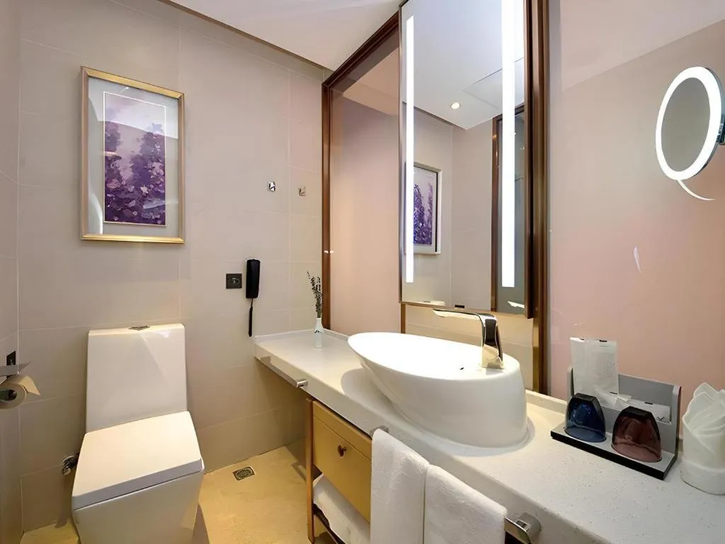 Lavande Hotel·Xishuangbanna Jinghong Songkran Square