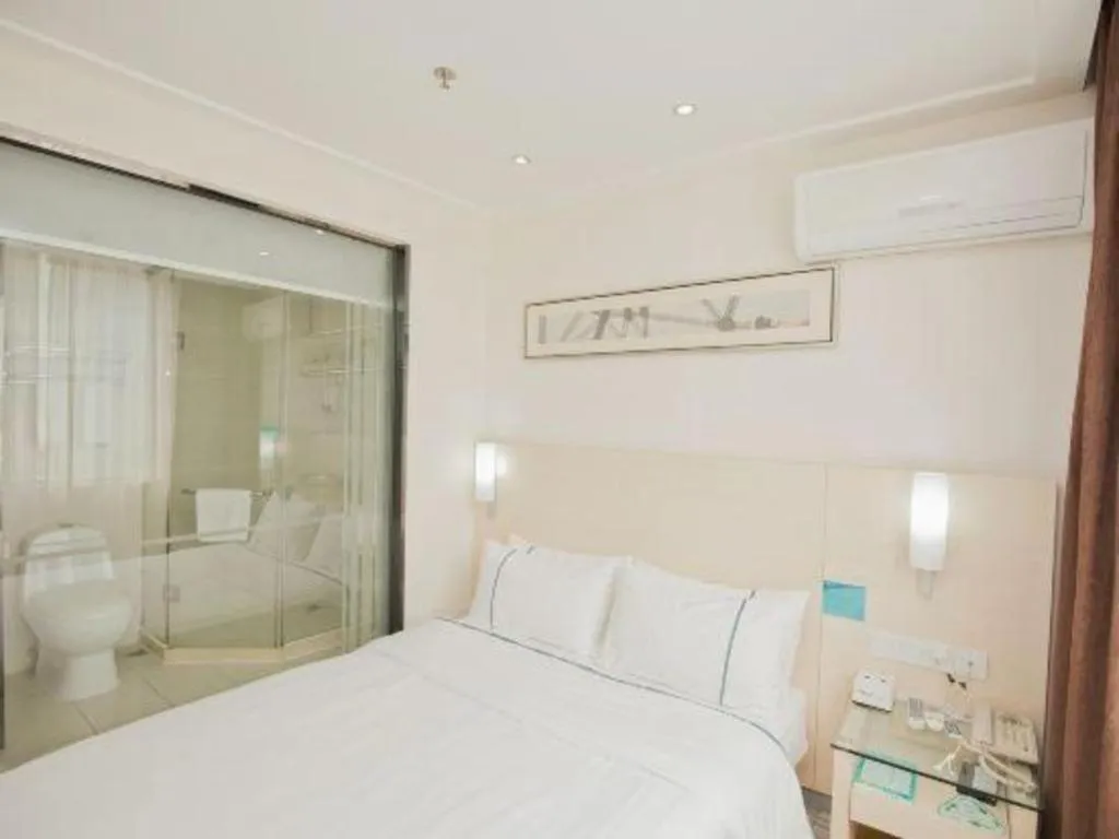 Bed in City Comfort Inn Yulin Bobai Pedestrian Street