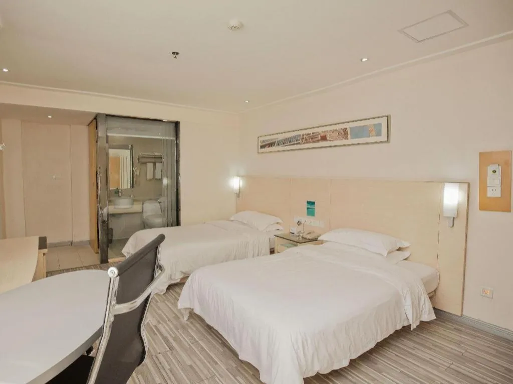 Bed in City Comfort Inn Yulin Bobai Pedestrian Street