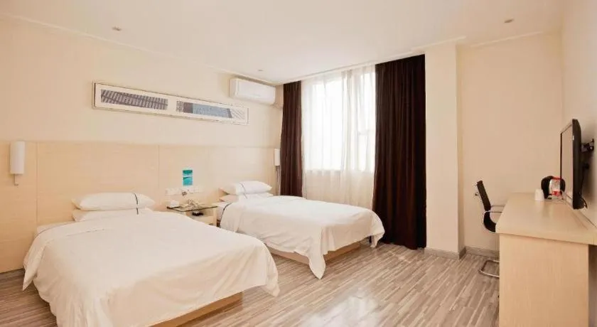 Bed in City Comfort Inn Yulin Bobai Pedestrian Street