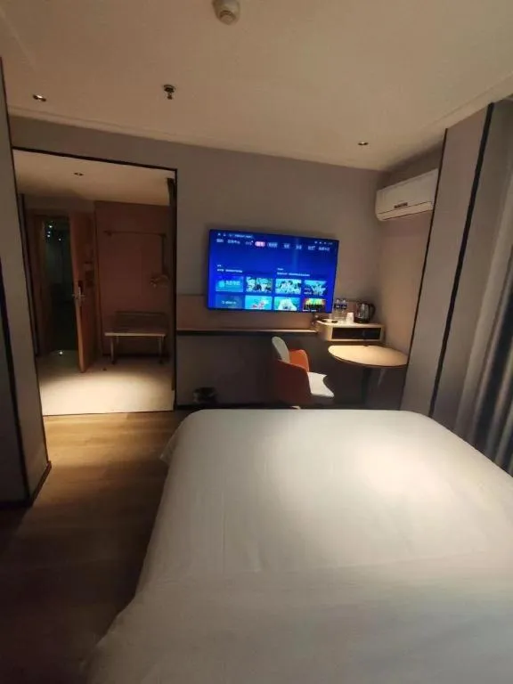 Bed in City Comfort Inn Yulin Bobai Pedestrian Street