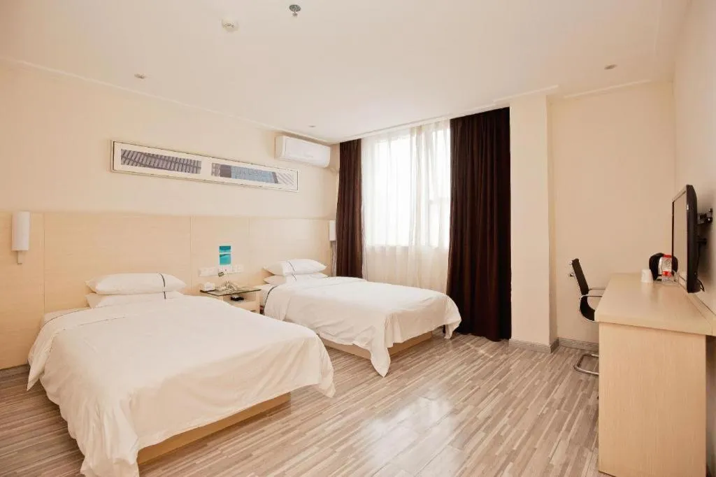 Bed in City Comfort Inn Yulin Bobai Pedestrian Street