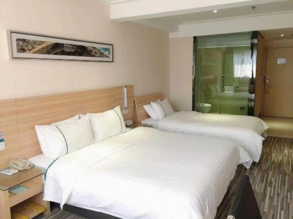 Bed in City Comfort Inn Chibi Railway Station