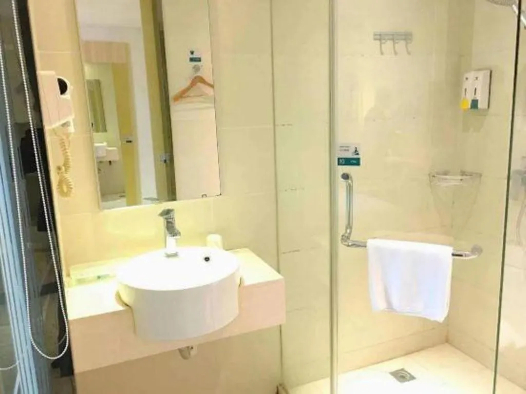 City Comfort Inn Chibi Railway Station