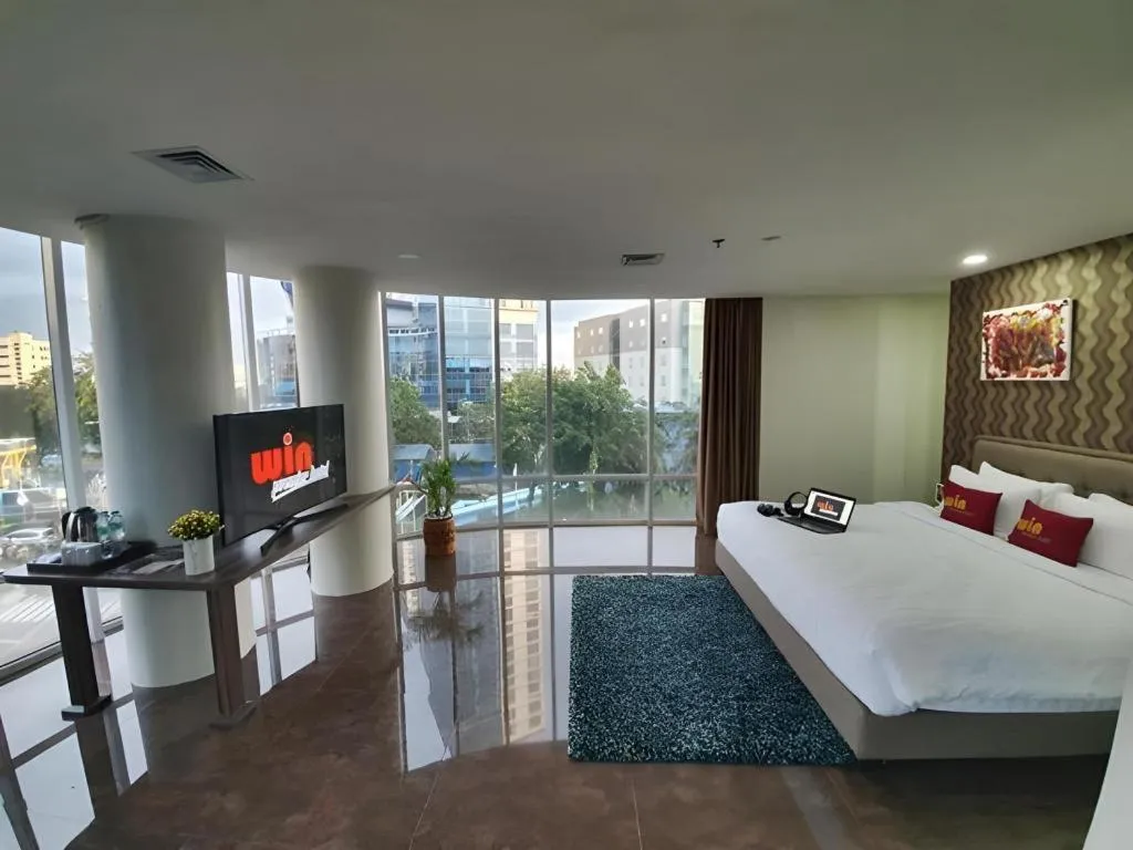 Bed in Win Premier Hotel Mangga Besar